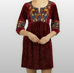 Kim & Cami Velvet Tapestry Dress